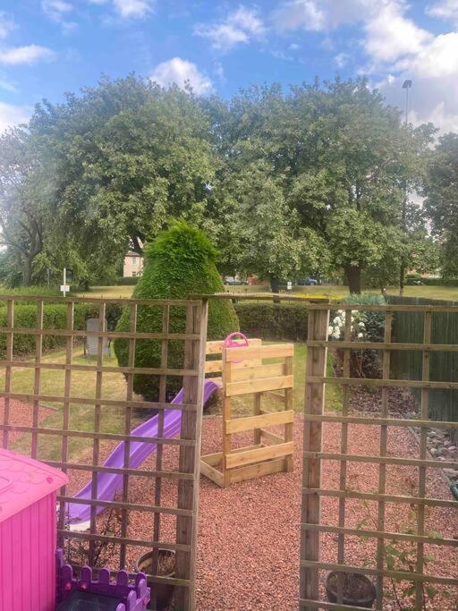 Lovely 2 Bedroom With Private Garden Edinburgh Exterior photo